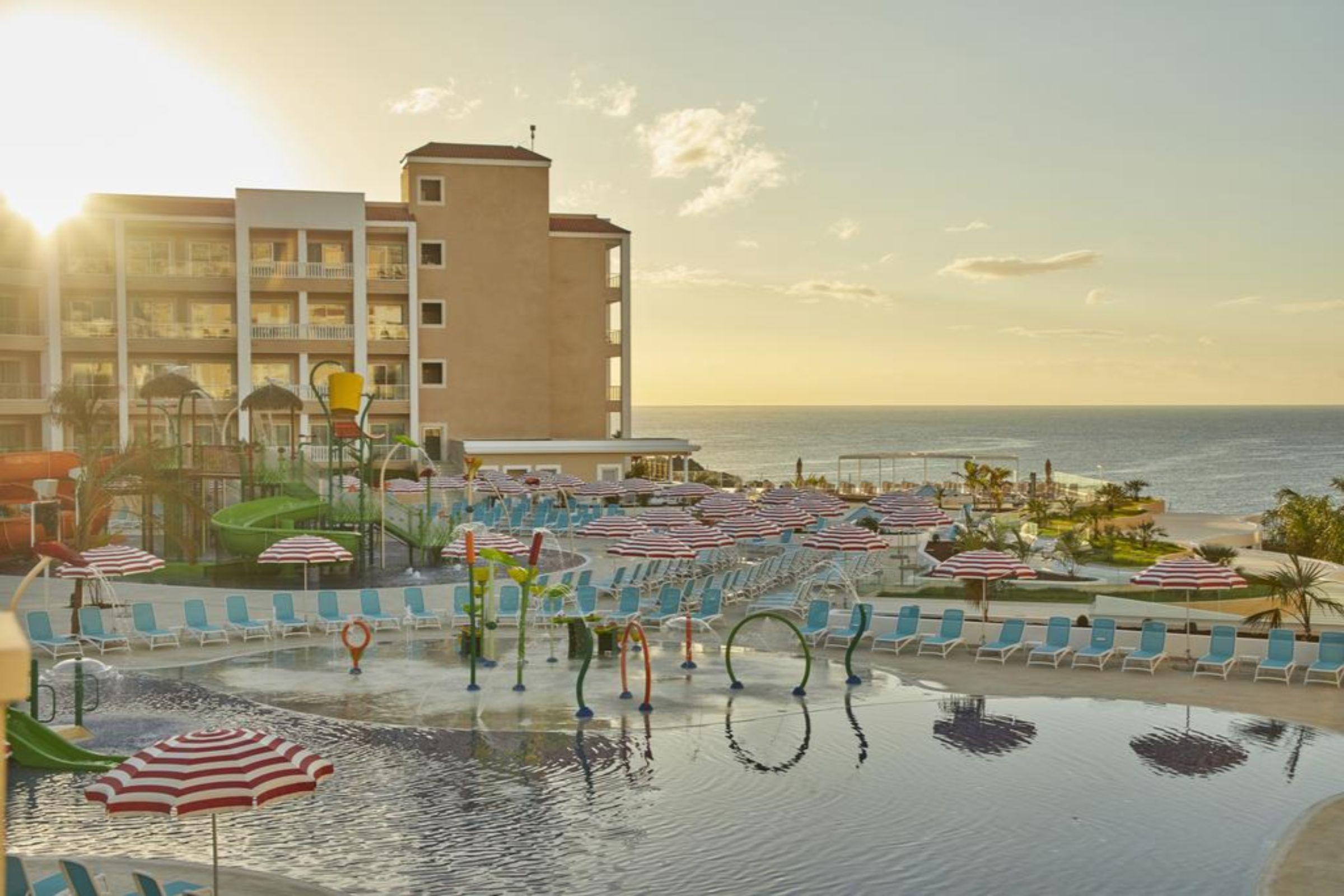 Bahia Principe Fantasia Tenerife San Miguel de Abona Exterior foto The water park at the Grand at Moon Palace