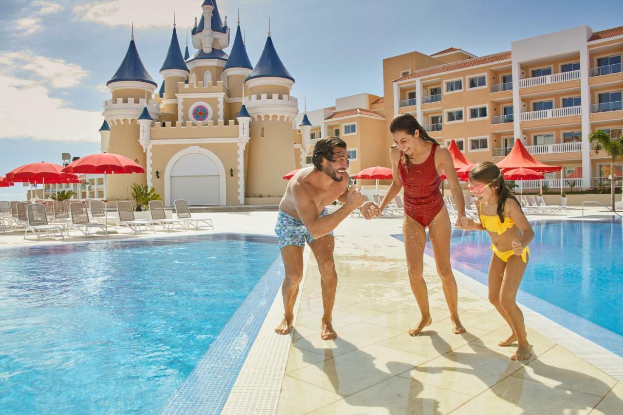 Bahia Principe Fantasia Tenerife San Miguel de Abona Exterior foto The resort's swimming pool